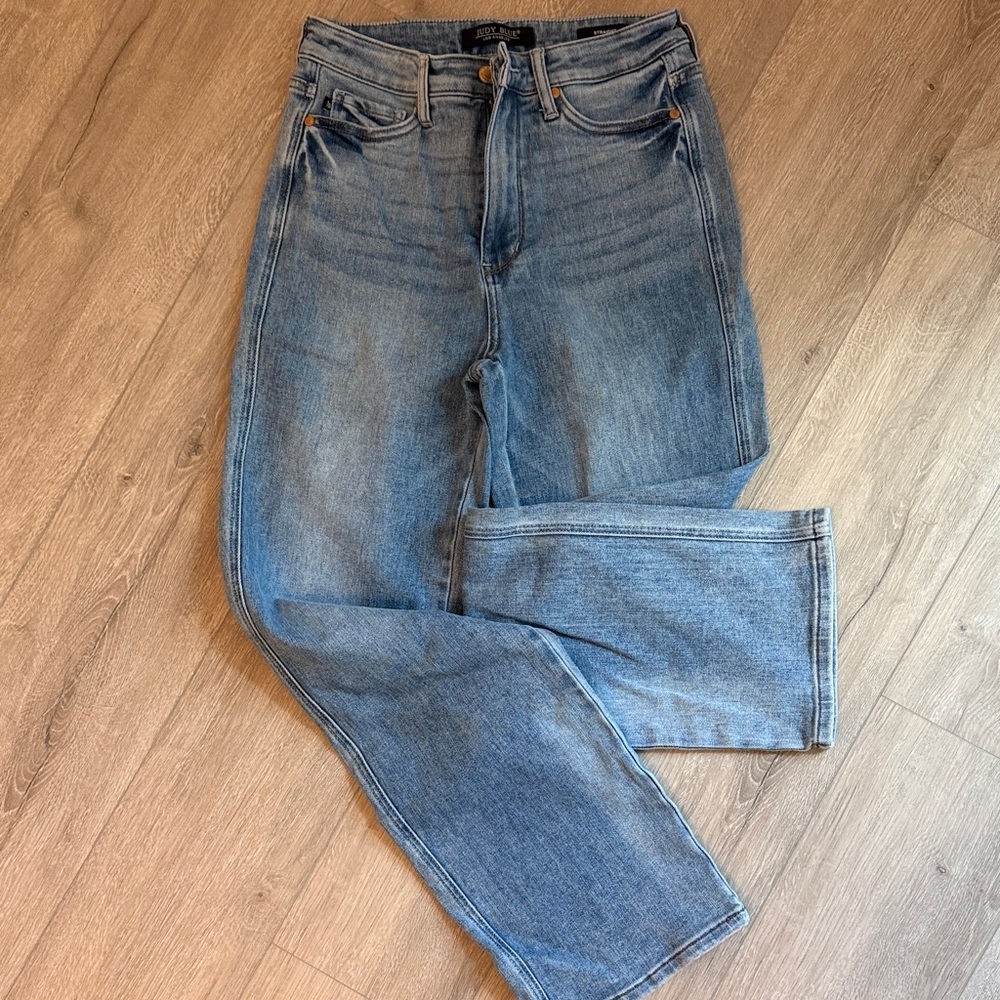 Judy Blue Straight Leg Jeans in Classic Blue